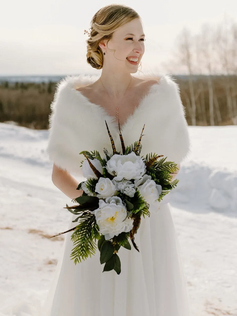 2025 Women's Ivory Faux Fur Shawl Wedding Shrug